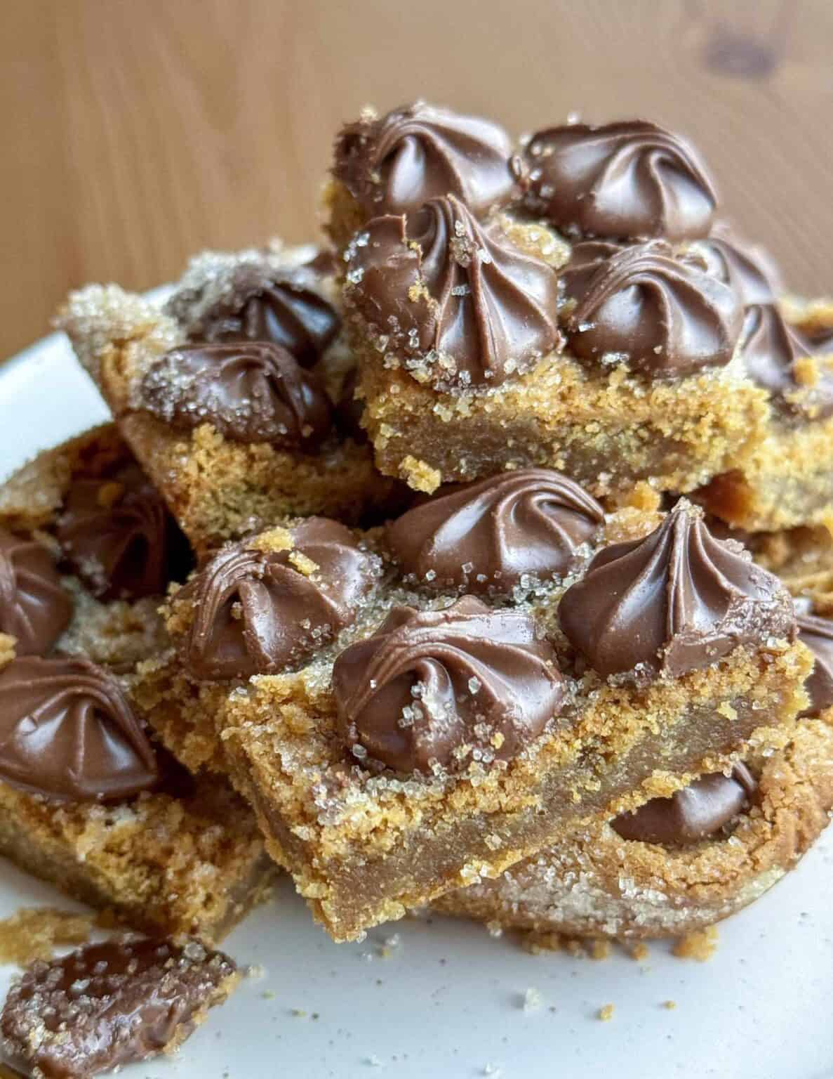 Gooey Peanut Butter Blossoms Bars Classic Recipe